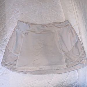 Zella white tennis skirt with built in shorts